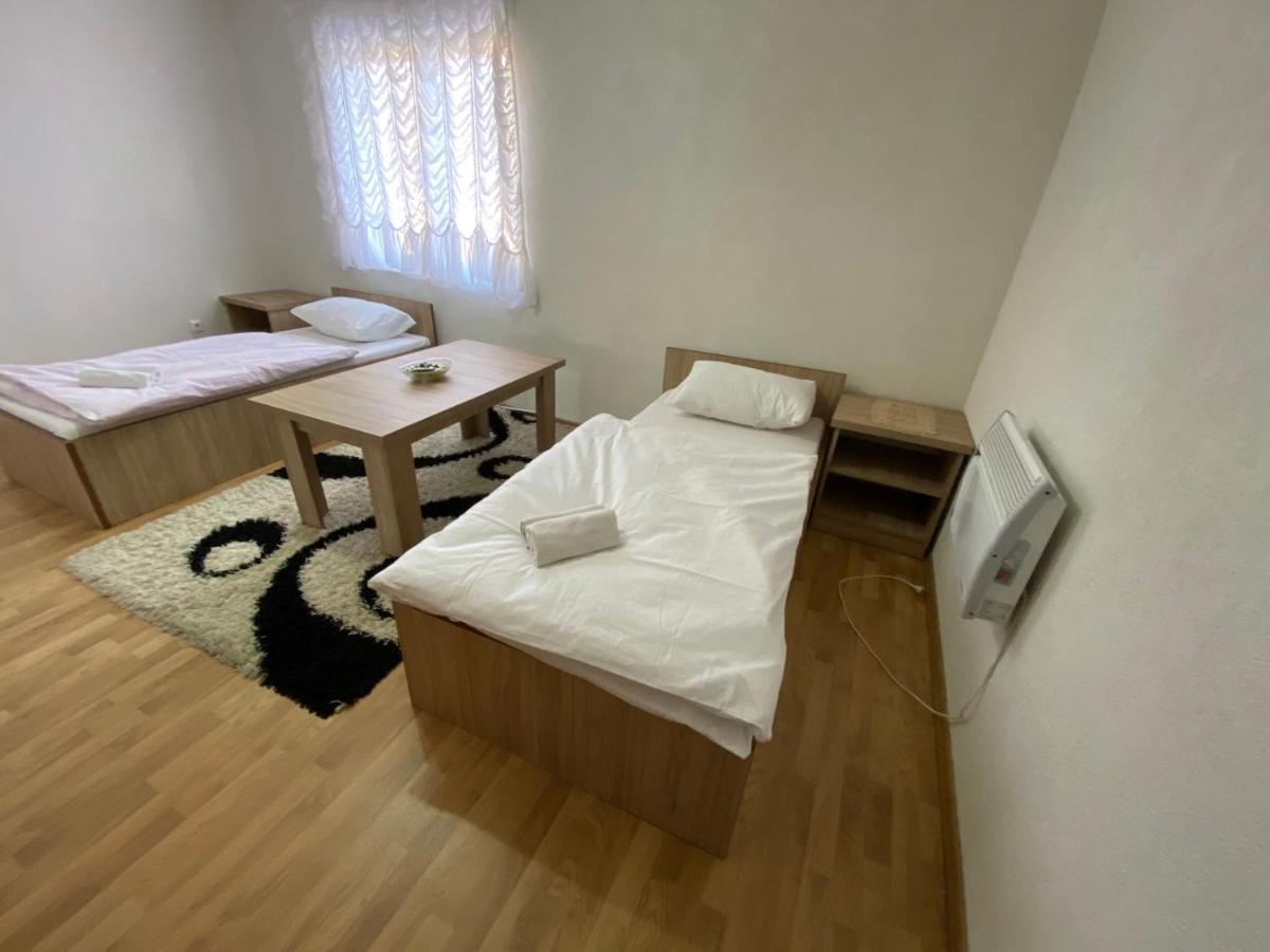 Apartmani Hadzic Zivinice Eksteriør billede
