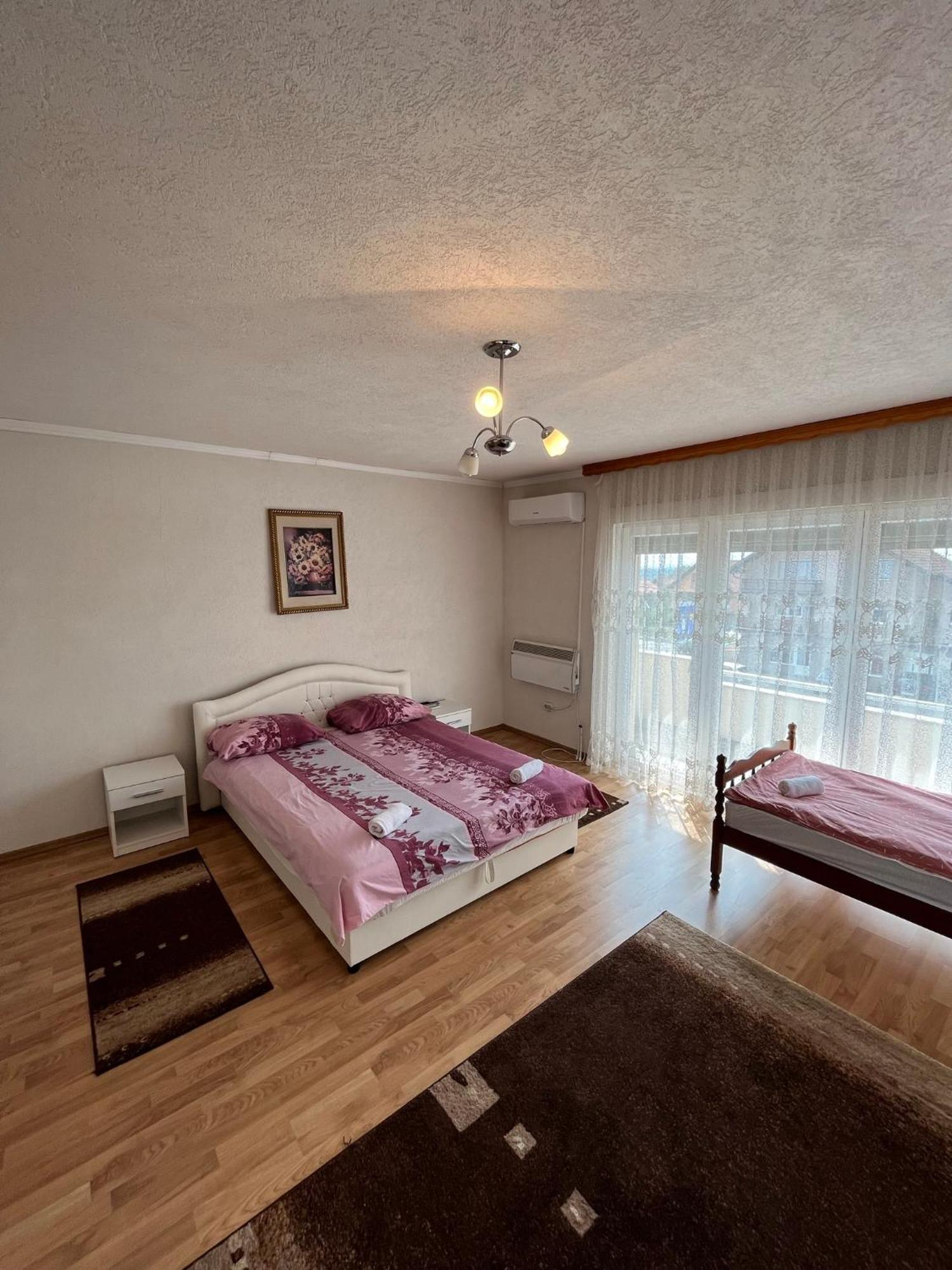 Apartmani Hadzic Zivinice Eksteriør billede