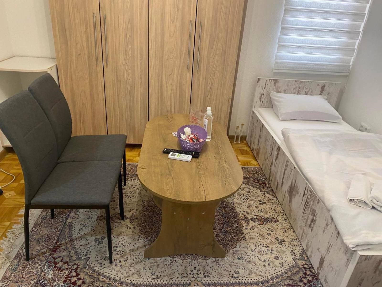 Apartmani Hadzic Zivinice Værelse billede