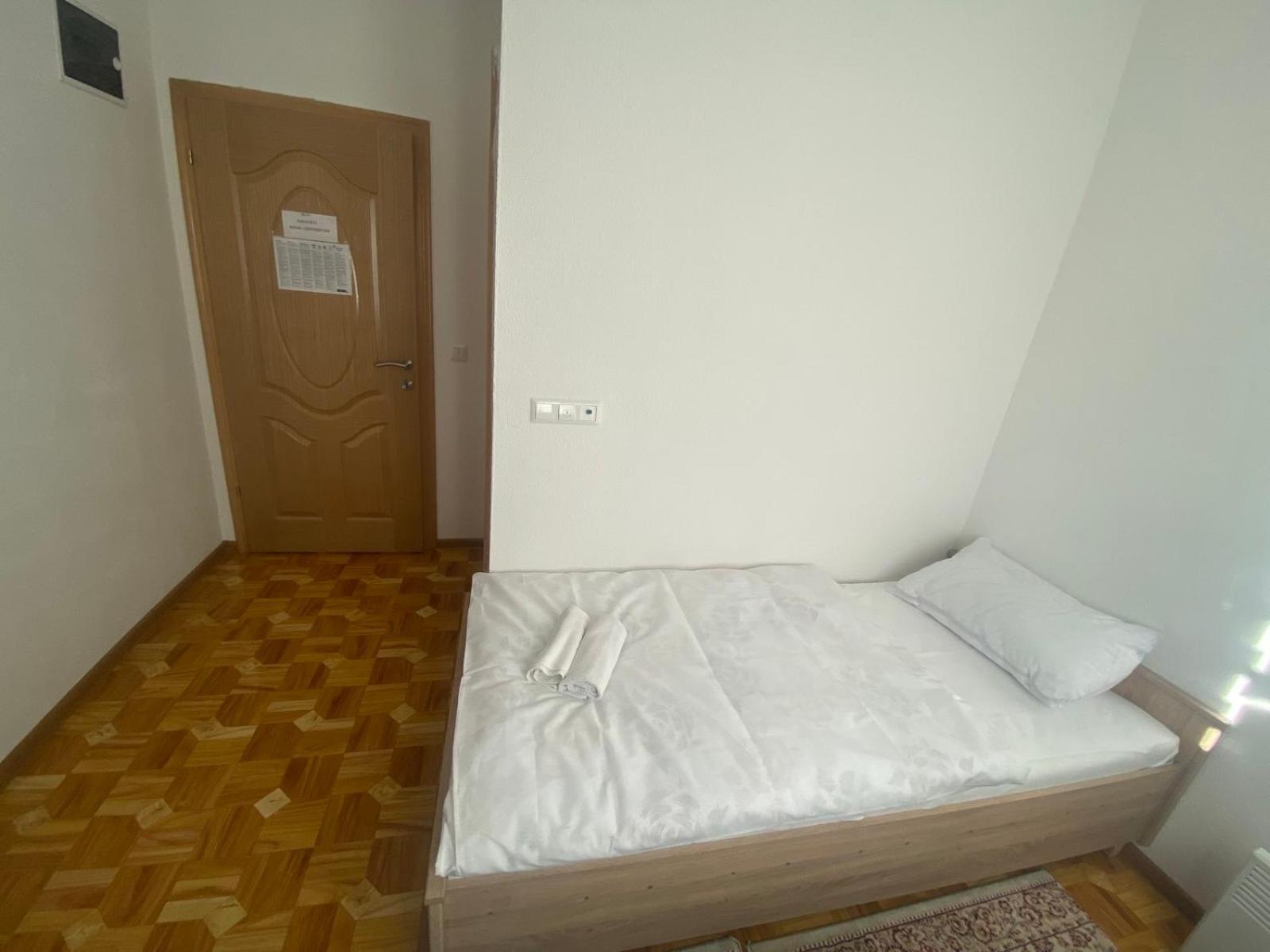 Apartmani Hadzic Zivinice Værelse billede